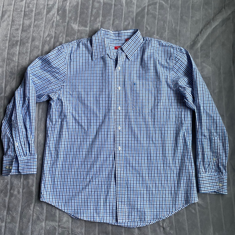IZOD Long Sleeve Button Down, Large